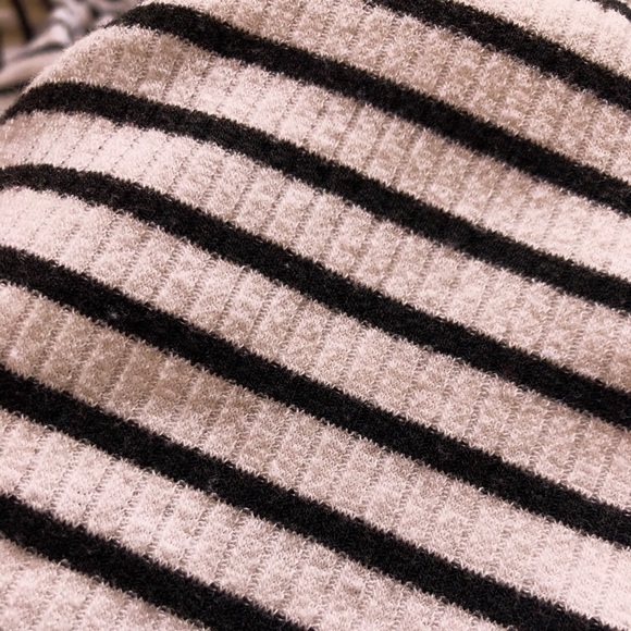 Acemi | Striped Long-Sleeve Cold Shoulder Top - Picture 4 of 4